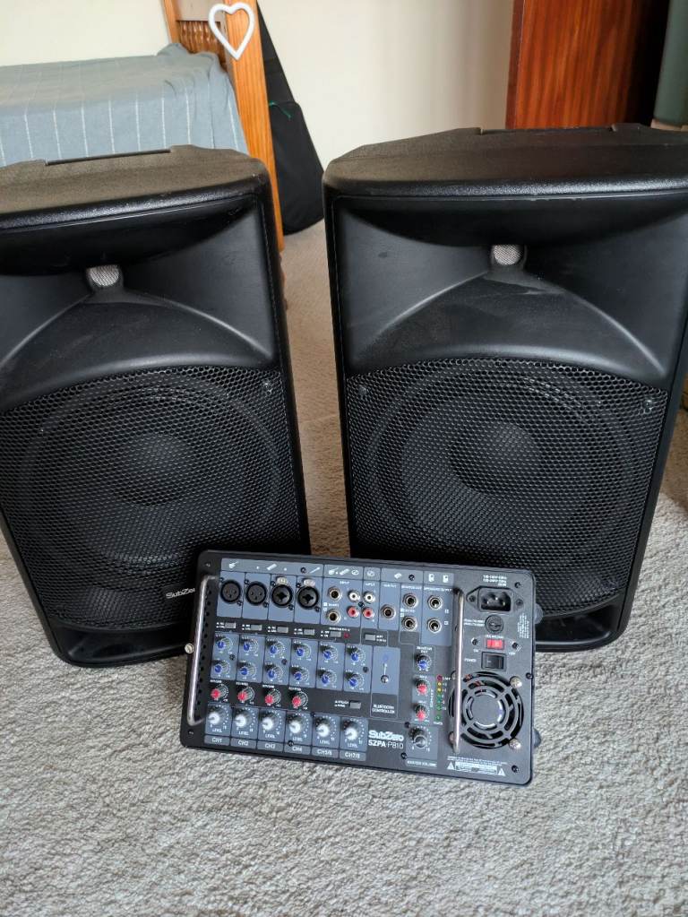 SubZero P810 Portable PA System and Gorilla Speaker Stands *AMP not working*
