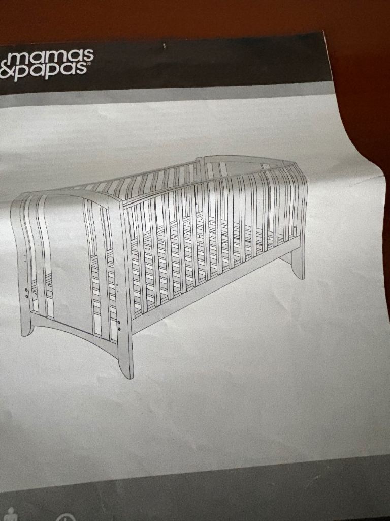 Mama Papas Cot bed 