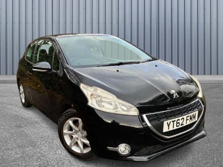  Peugeot 208 1.2 VTi Active Euro 5 3dr Petrol Manual