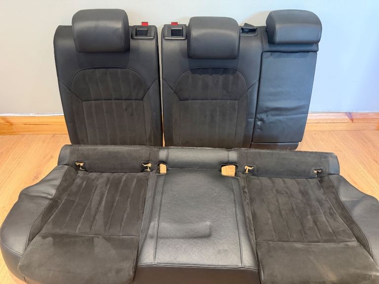 Skoda superb rear seat 