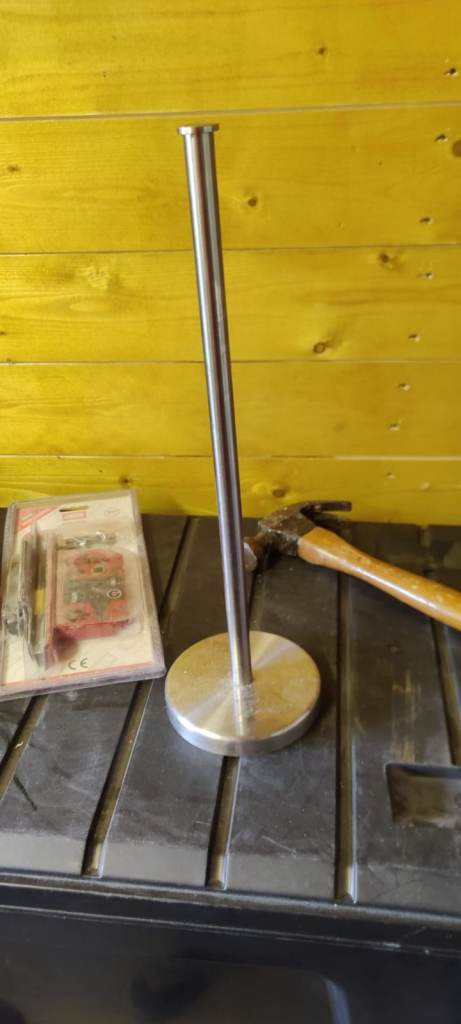 Silver Metal Kitchen Roll Holder – Good Condition