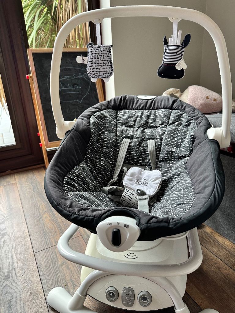 Joie Sansa 2 in 1 swing and rocker