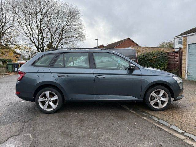 Skoda, FABIA, Estate, 2021, Semi-Auto, 999 (cc), 5 doors