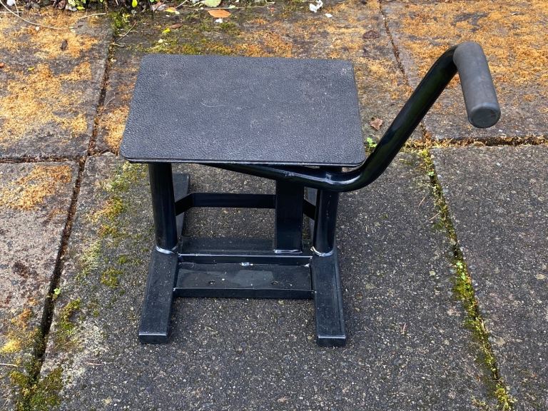 OYPLA motorcycle/moped lift