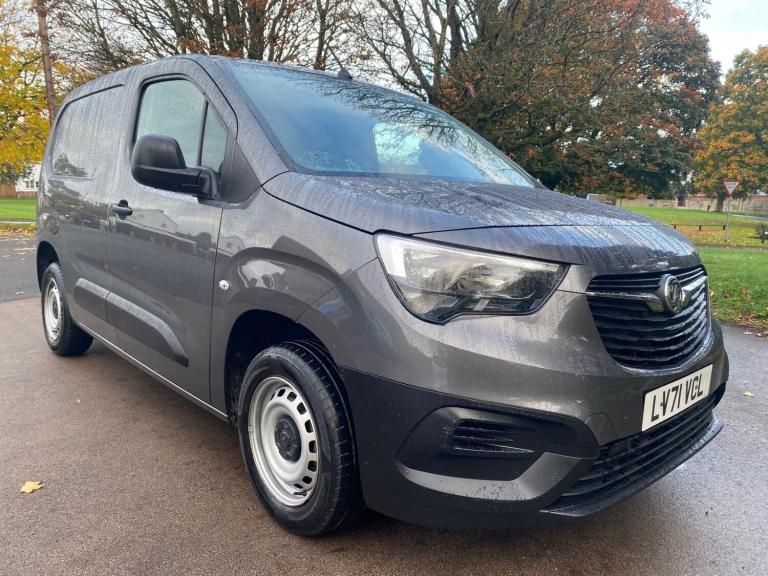 2021 Vauxhall Combo 2000 1.5 Turbo D 75ps H1 Dynamic Van service history low mileage  PANEL VAN D...