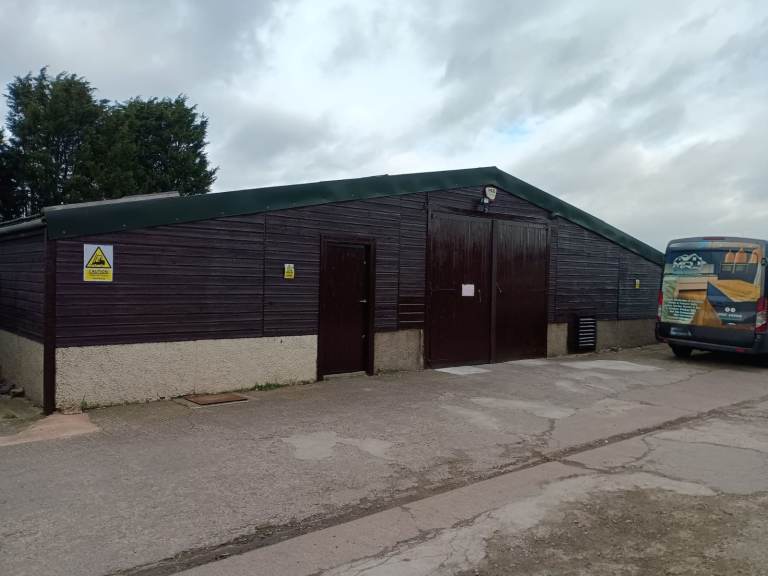 5000sqft Fully Serviced Warehouse