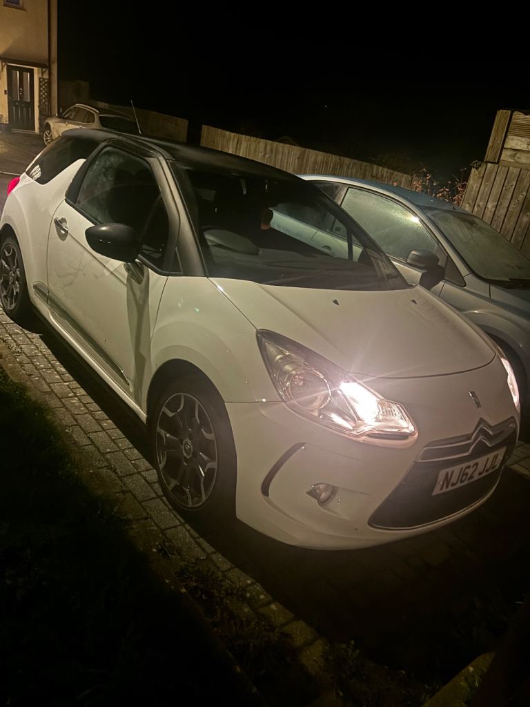 Citroen, DS3, Hatchback, 2012, Manual, 1560 (cc), 3 doors