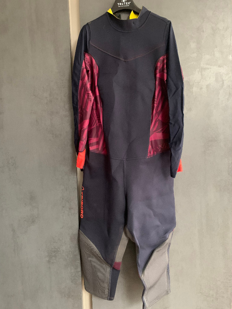 Tribord UPF 150 womens wet suit *REDUCED*
