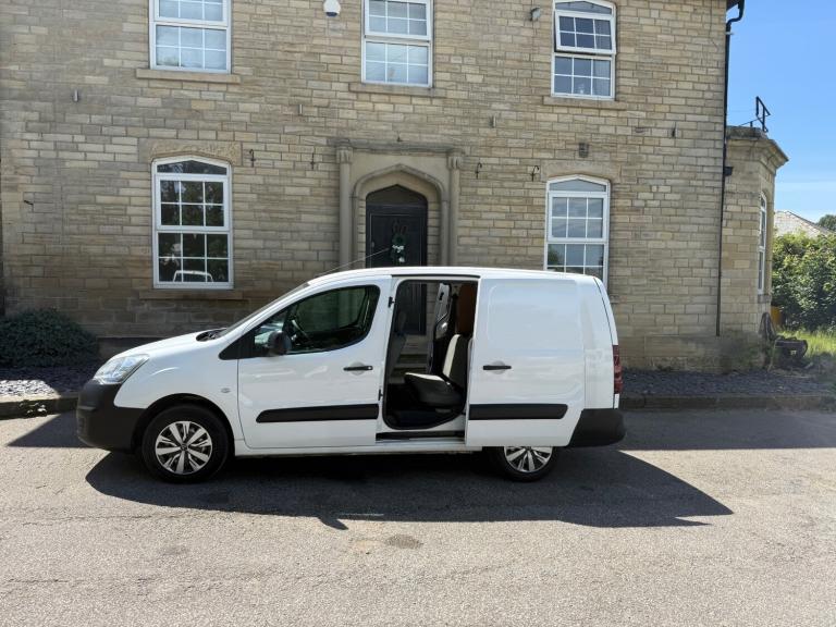 CITREON Berlingo L2 Long wheel base*Crew van*Ulez compliant Euro 6*No vat*Px
