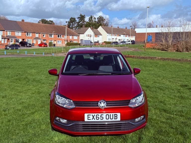 VOLKSWAGEN POLO SE Automatic 1.2 TSI 90 Bluemotion Technology start stop DAB CD mobile connectivity