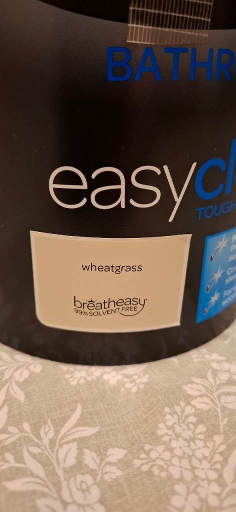 Crown Easyclean Bathroom Paint – Wheatgrass, 2.5L