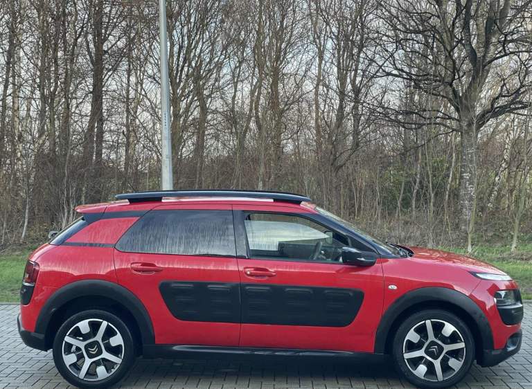 CITROEN C4 CACTUS FLAIR BLUEHDI 100 ULEZ COMPLIANT HATCHBACK