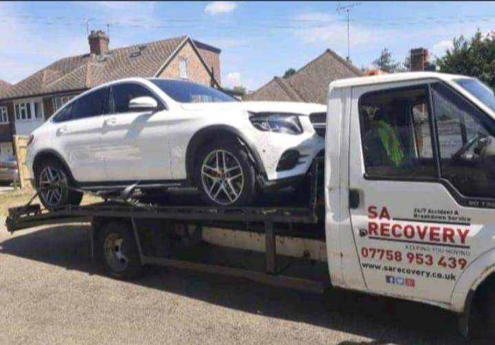 CHEAP CAR BREAKDOWN RECOVERY ILFORD.LOCAL TOW TRUCK 24 HOUR MOTORWAY RECOVERY 