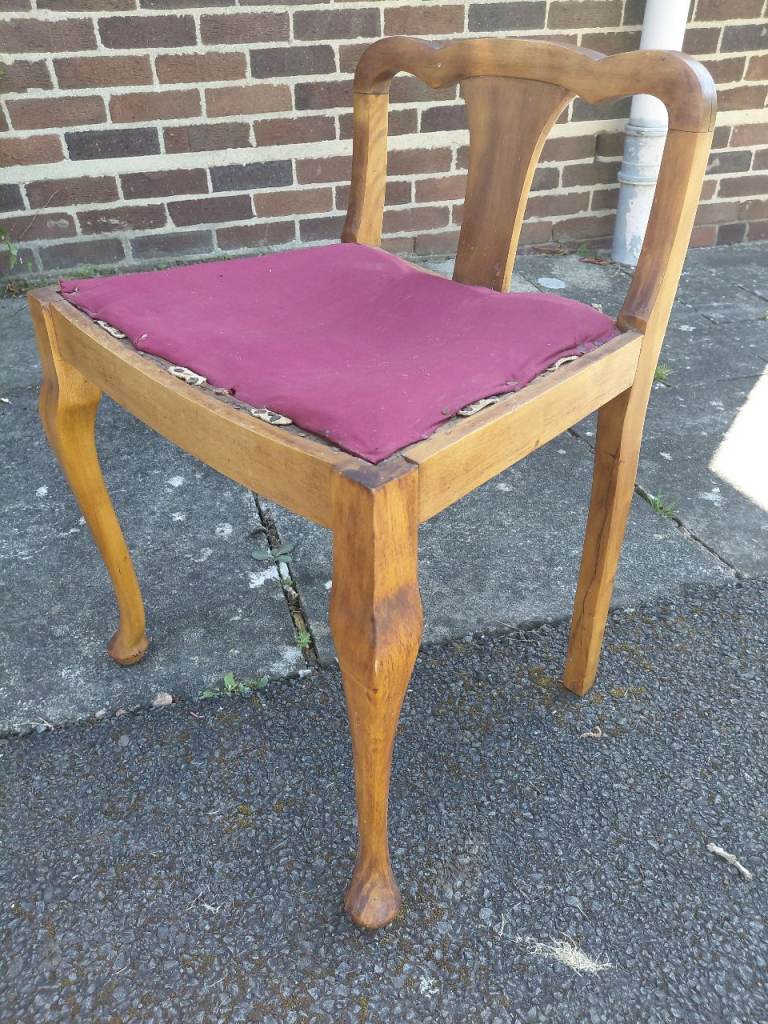 Stylish wooden seat