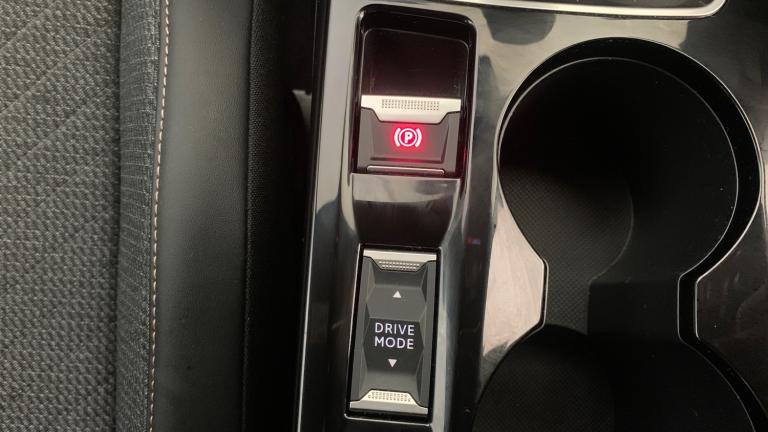 2024 Peugeot 2008 1.2 PureTech 130 Allure 5dr HATCHBACK PETROL Manual