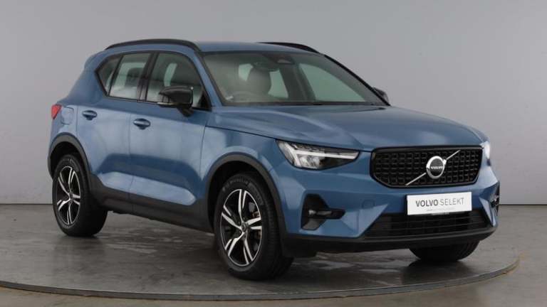 2022 Volvo XC40 Plus B3 mild hybrid Petrol Dark Automatic Crossover Petrol Automatic