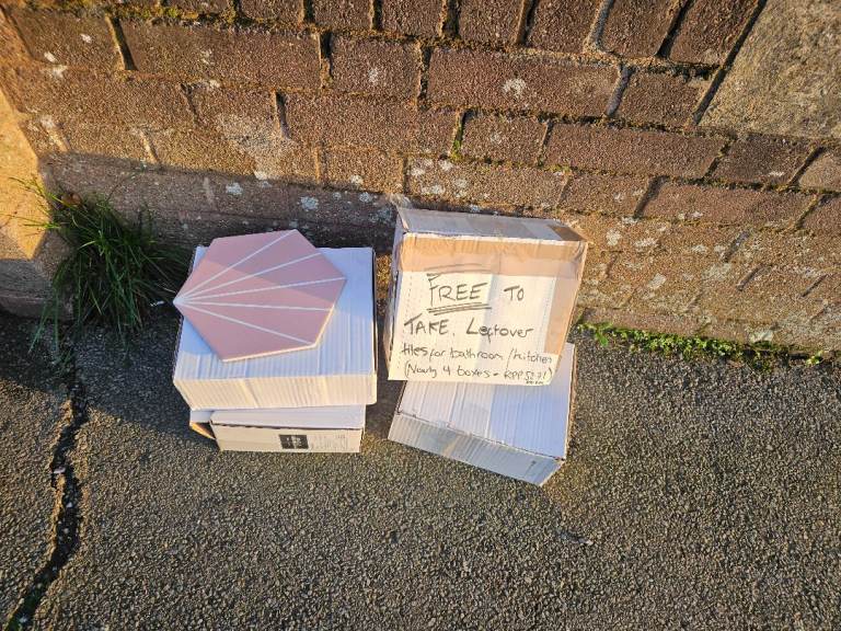 image for Bathroom / Kitchen tiles Pod PinkPorcelain  mandarinstone