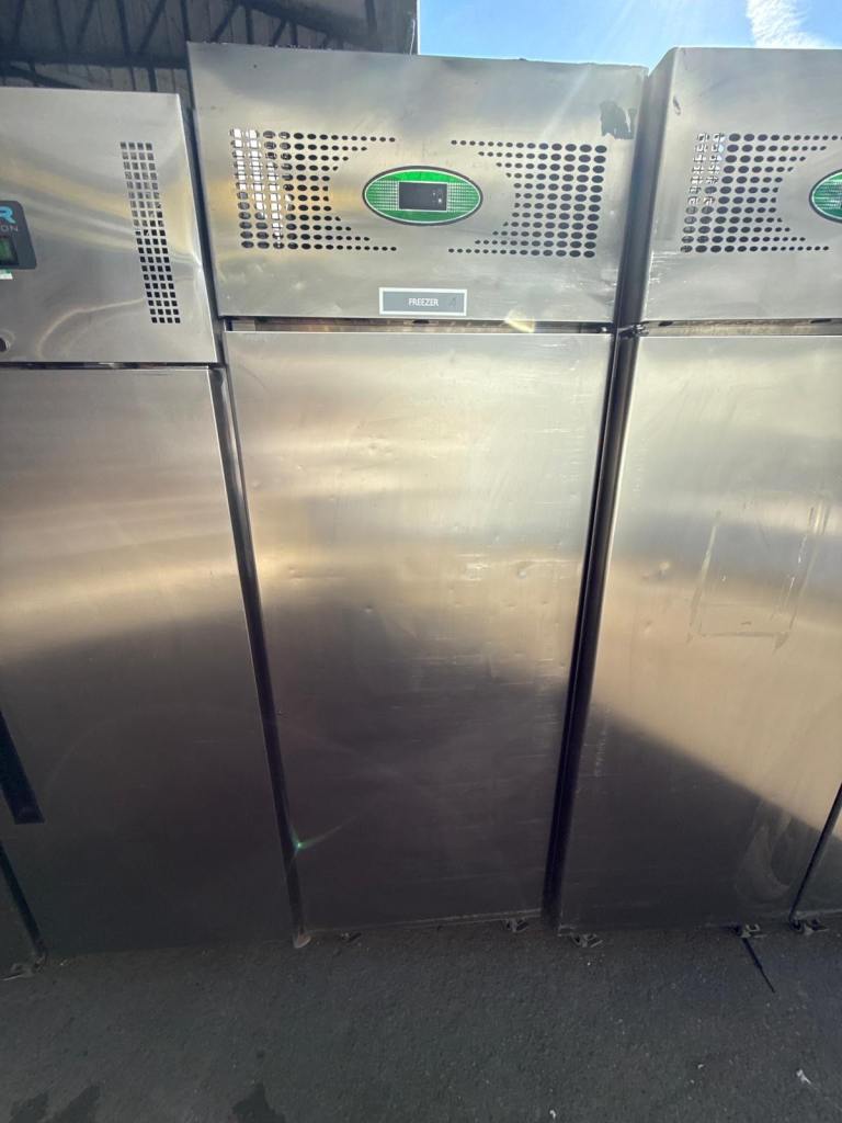 Commercial foster fridge cafe shop restaurant takeaway fully serviced cafe shop restaurant 