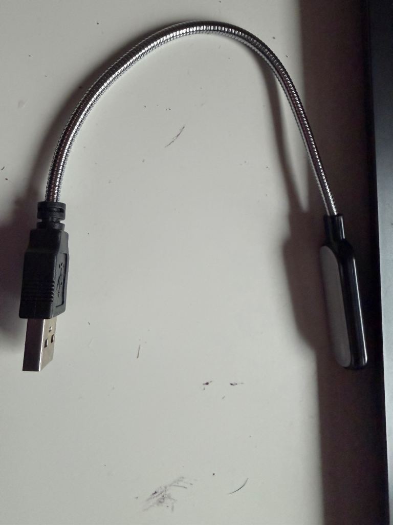 USB LED Desk Light – Flexible Neck, Warm Light