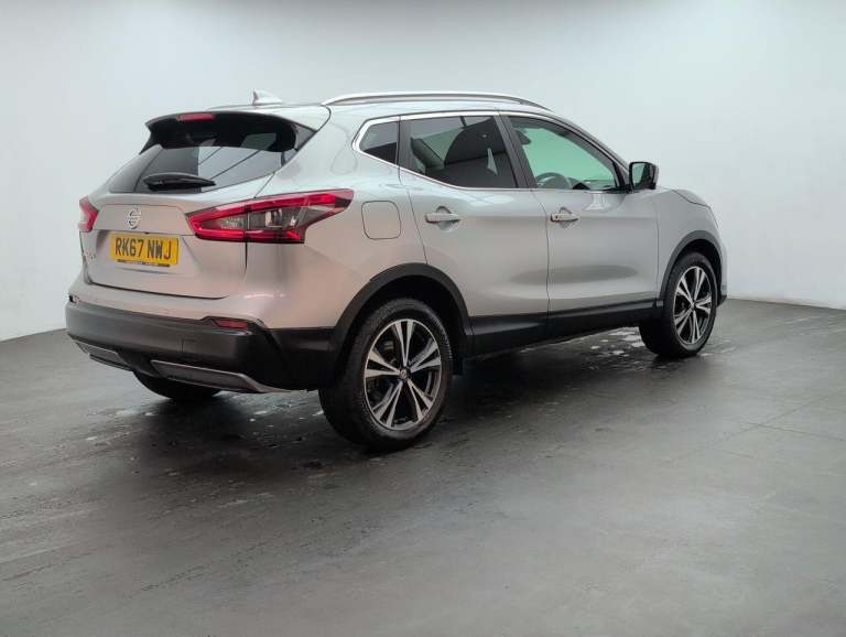 2017 Nissan Qashqai 1.2 DIG-T N-Connecta SUV 5dr Petrol XTRON Euro 6 (s/s) (115 ps) HILL START HA...