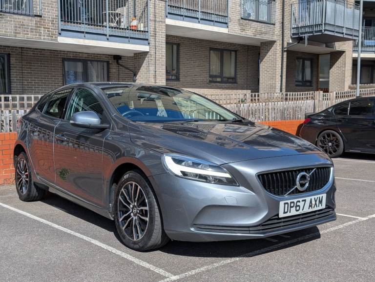 Volvo, V40, Hatchback, 2018, Manual, 1969 (cc), 5 doors