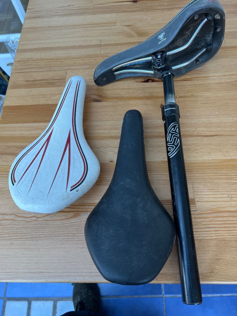 Bike seats and suspension post