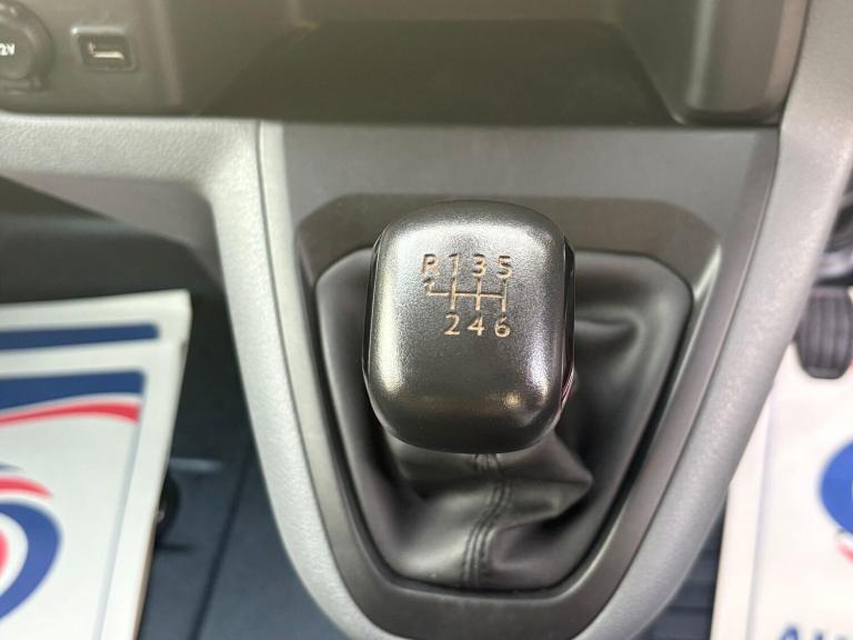 2021 Peugeot Expert 1400 2.0 BlueHDi 120 Professional Van PANEL VAN DIESEL Manual