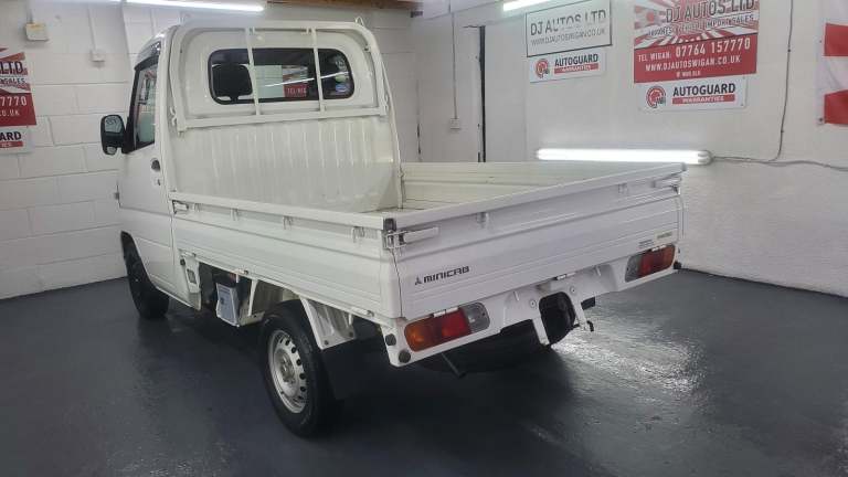 Mitsubishi minicab pickup 650cc 4wd fresh japanese import only 18k miles 07