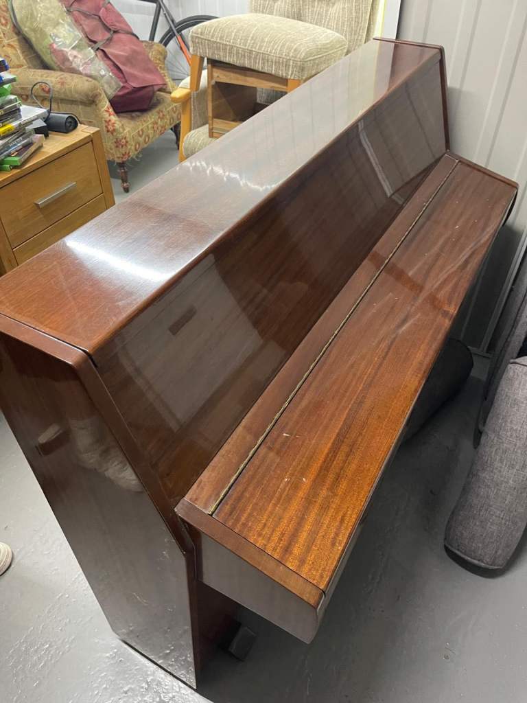 Compact Zender Upright Piano – Lovely Tone, Great Condition – £500