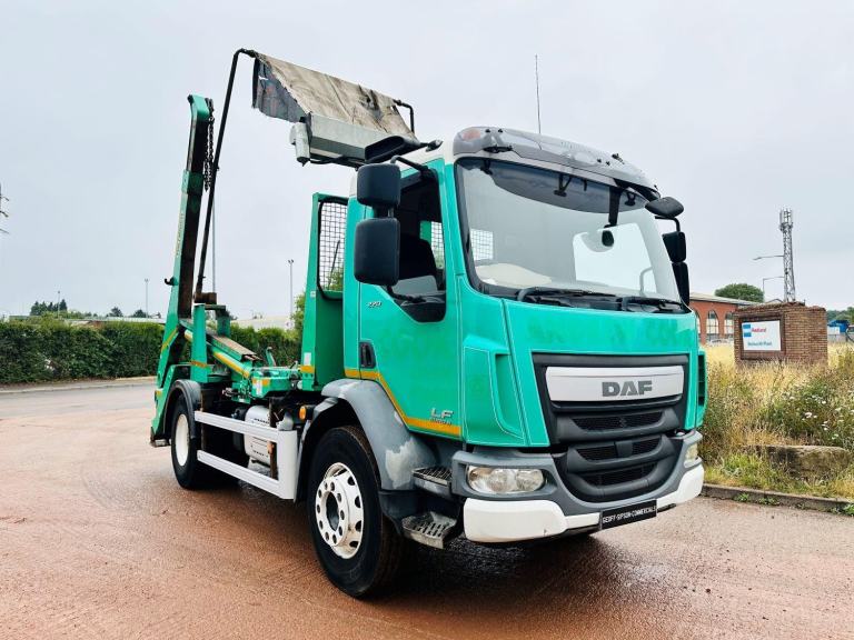 2016 (16) DAF LF 220 EURO 6 18 TON PALFINGER EXTENDABLE SKIP LOADER