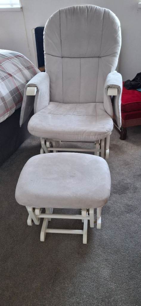 Nursing chair