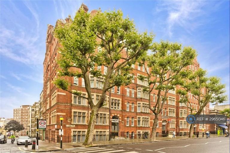 2 bedroom flat in Dulverton Mansions, London, WC1X (2 bed) (#2965046)