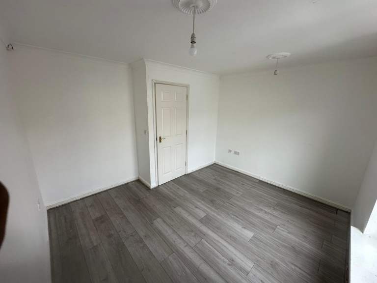 4 Bed 3 Bathroom Terraced House to Rent in Barking, Ilford - IG1 2LB