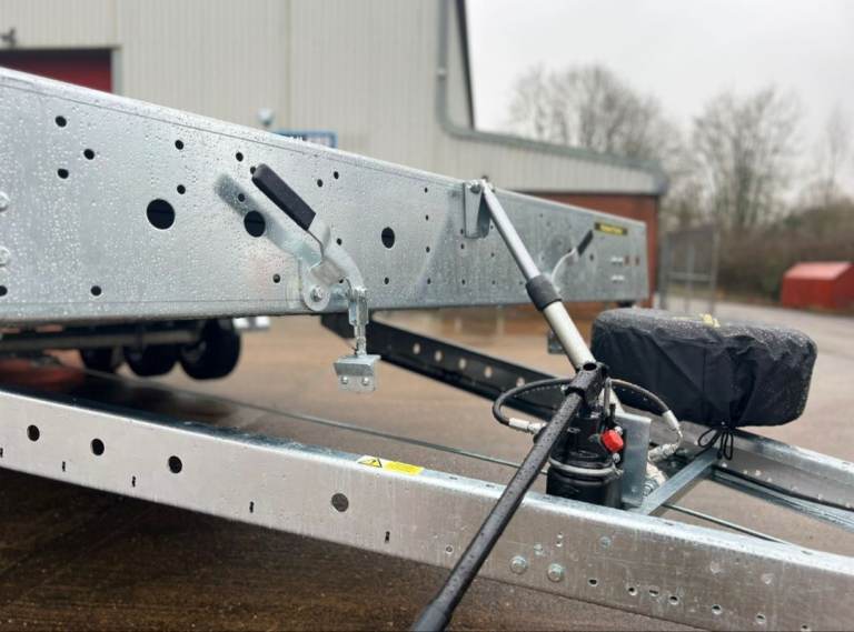 FLAT BED TRAILER 20 X 8 TOILET BALE FARM TILT BED RECOVERY CAR VAN TOW TINY HOUSE HOME