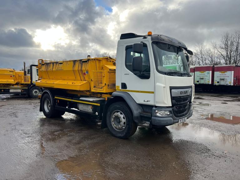 DAF TRUCKS LF 18 TONNE HOTBOXES CHOICE OF 4 , FULL SERVICE HISTORY