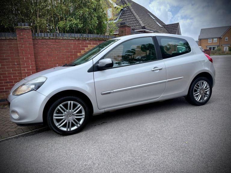 🚗 🚘 🅻🅾🅾🅺 RENAULT CLIO TOMTOM DYNAMIQUE 🔰LOW MILES! POPULAR WITH NEW DRIVERS 🔰