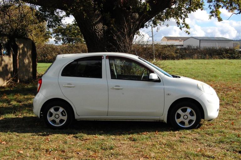 NISSAN MICRA MARCH White Auto Petrol 2010