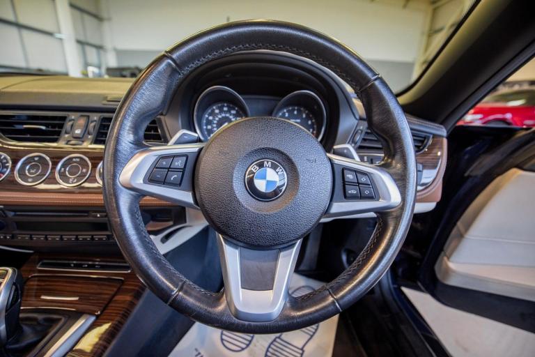 2014 BMW Z4 2.0 20i Convertible 2dr Petrol Auto sDrive Euro 6 (184 ps) *Finance Availab CONVERTIB...