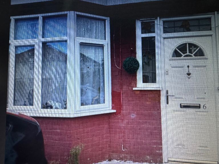 One bed flat Kingsbury to swap