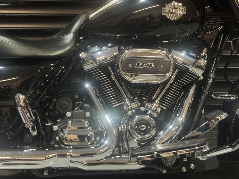 HARLEY-DAVIDSON TOURING FLHXS Streetglide Special Stage 1  Extras