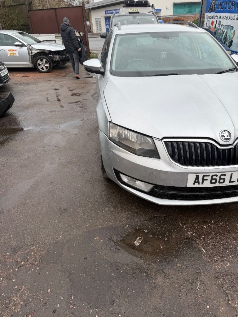 Skoda Octavia 2016 for breaking/spares