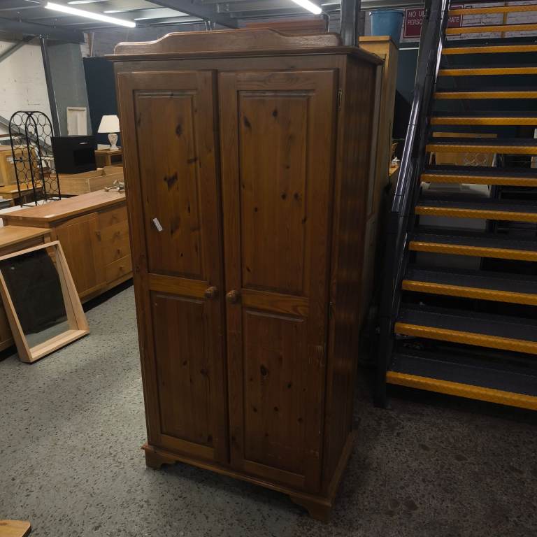 Pine double wardrobe 