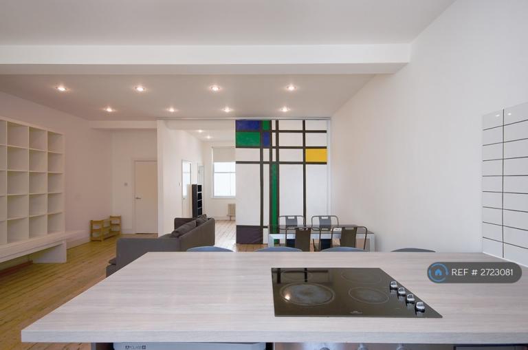 1 bedroom flat in Cowcross Street, London, EC1M (1 bed) (#2723081)