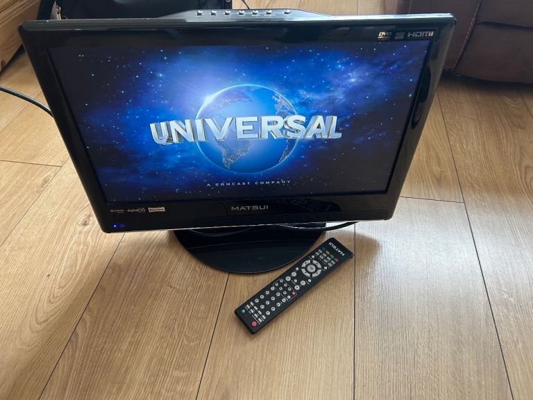 19 inch lcd tv with built in dvd player , hdmi ,    Freeview , remote