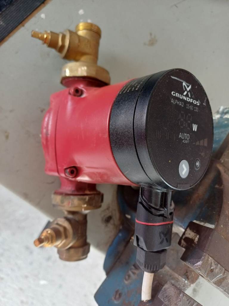 Grunfos central heating g pump
