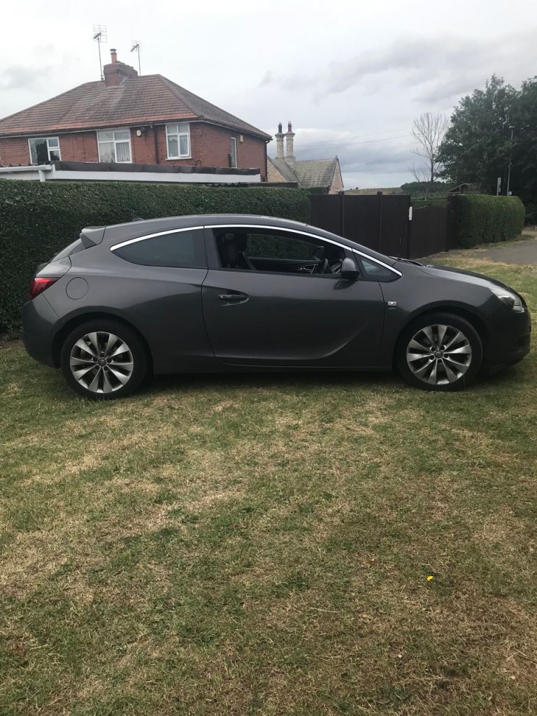 Vauxhall, ASTRA GTC, Hatchback, 2012, Manual, 1956 (cc), 3 doors