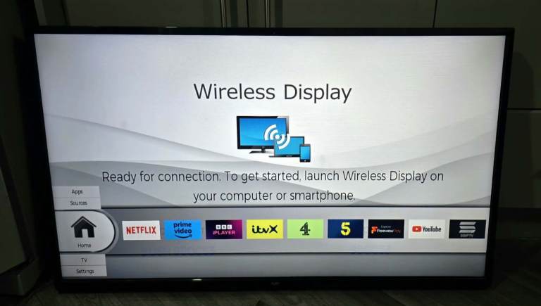 Smart TV 50 inch Fully Working order NO STAND