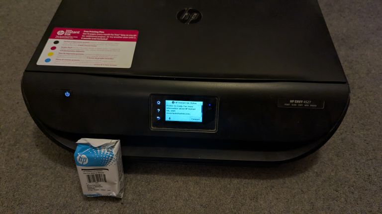 HP ENVY 4520 All-in-One Printer / Scanner (Wi-Fi) - Scanner Works Great + Spare Black Ink