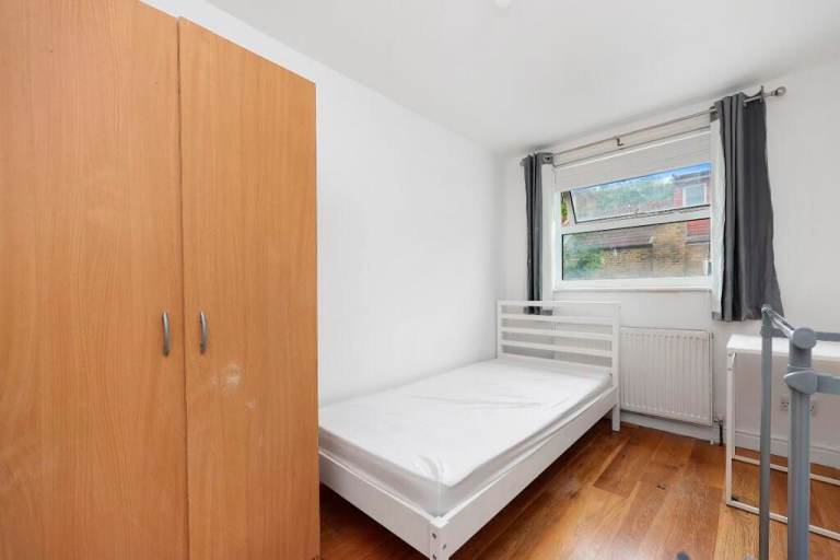 🏡🗝 Spacious Double Room – All Bills Included – Whitechapel 🏡🗝