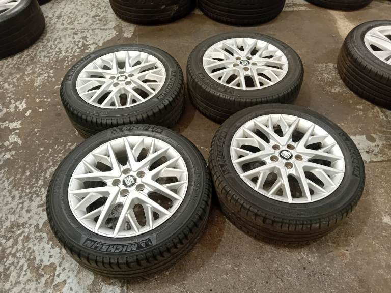 4 x Seat Alloy Wheels 16" with Tyres 195/55/16 